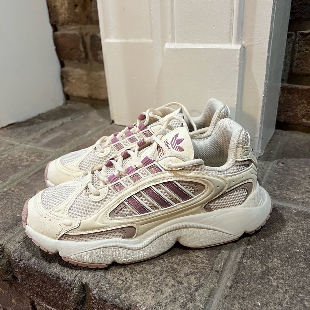 Adidas Originals Ozmillen Casual Women's Shoes - Beige/Lilac